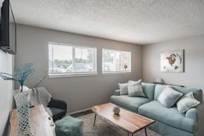 Comfortable Getaway in Wichita w Pool
